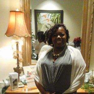 Meet your Posher, Beverly